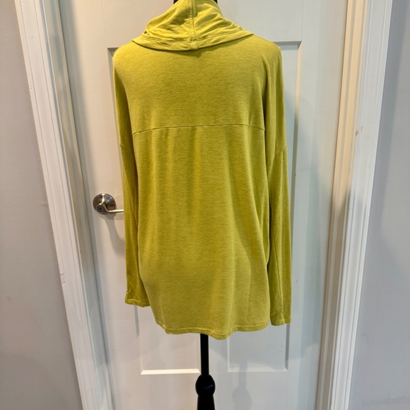 cabi Ease Turtleneck, #4193, S, EUC, Bright Moss - Picture 7 of 10